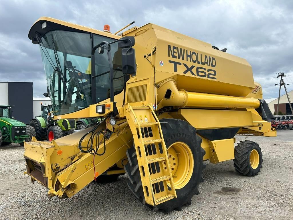 New Holland TX 62 콤바인 수확기