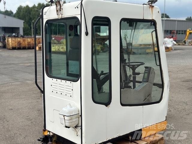 Liebherr A 924 B CAB 캐빈 및 인테리어