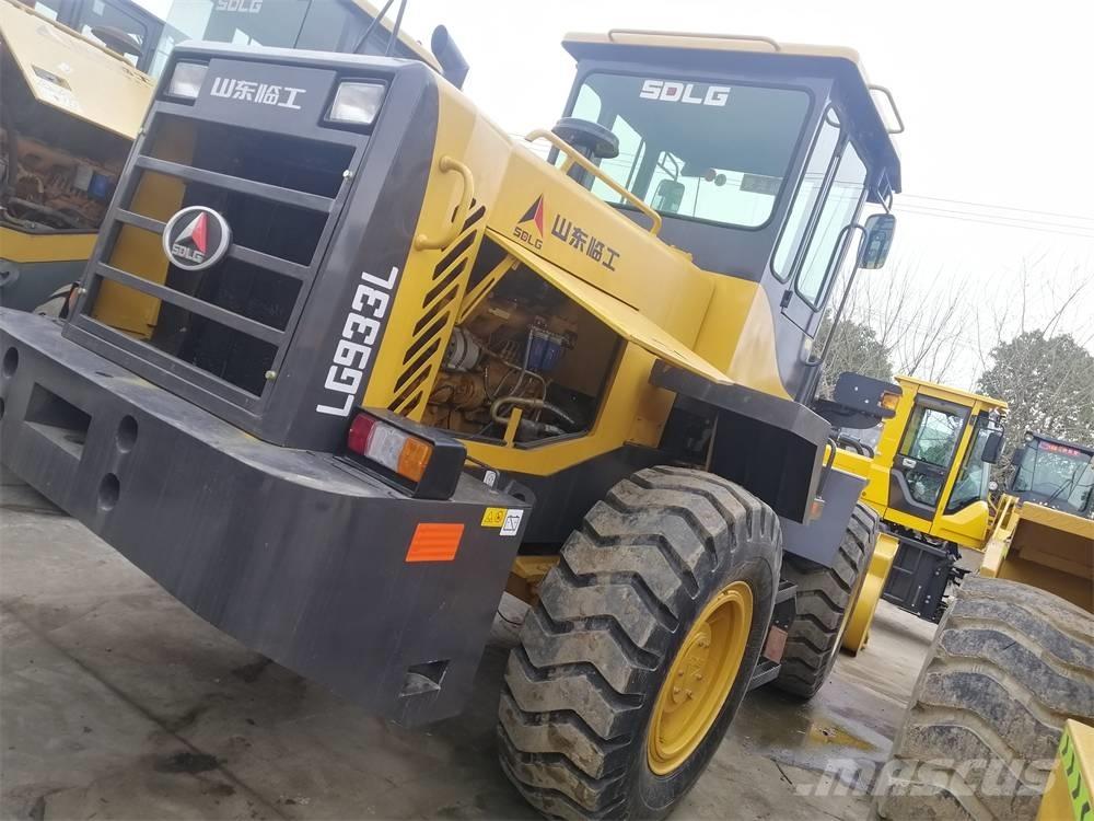 SDLG LG 933 L  휠로우더