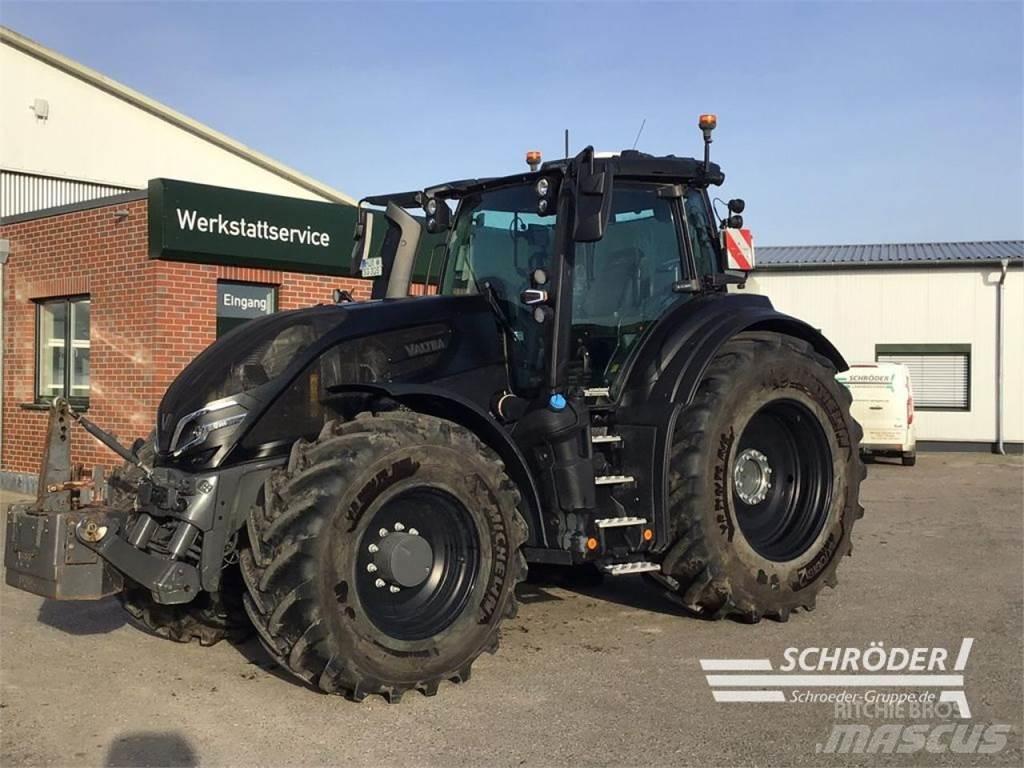 Valtra Q 305 트랙터