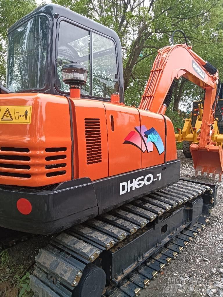 Doosan DH 55 소형 굴삭기 7톤 미만