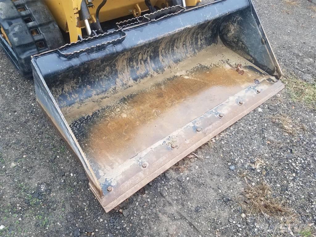 CAT 249D  스키드로더