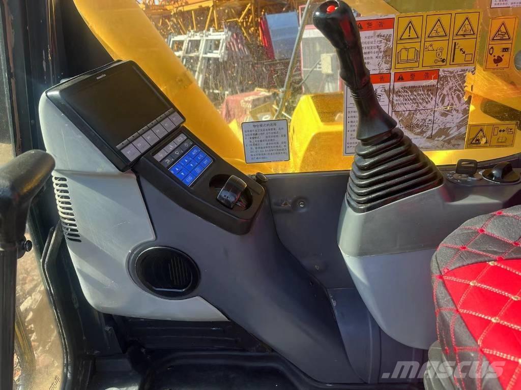 Komatsu PC 450 LC-8 대형 굴삭기 29톤 이상