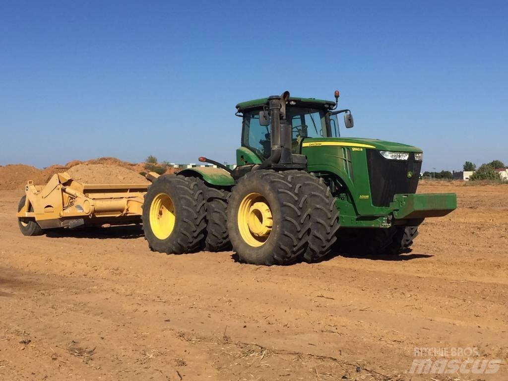 John Deere 9560 R 트랙터