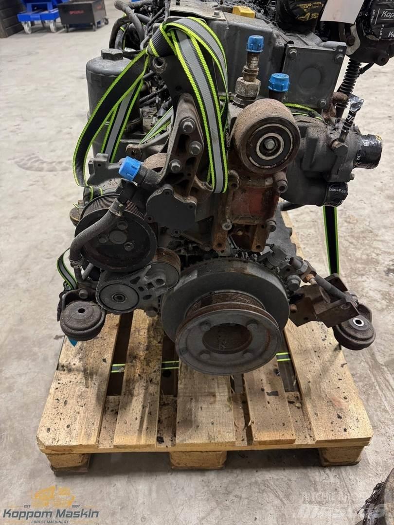 Deutz ProSilva 910 엔진