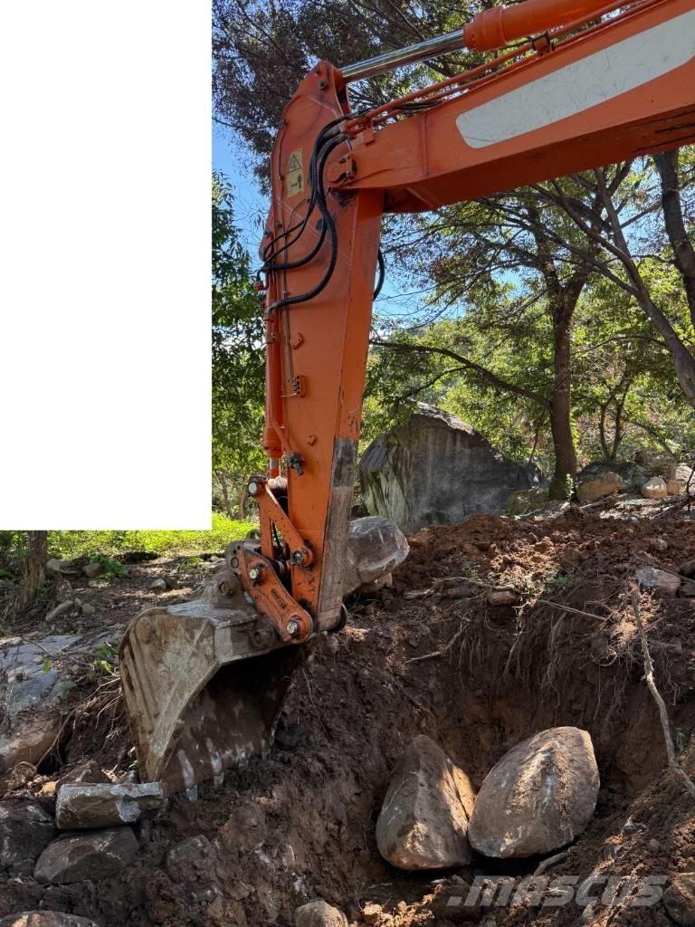Doosan DX 220 LCA 대형 굴삭기 29톤 이상
