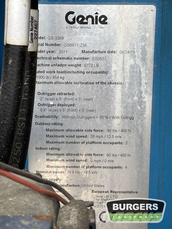 Genie GS-3369 RT 가위형 리프트