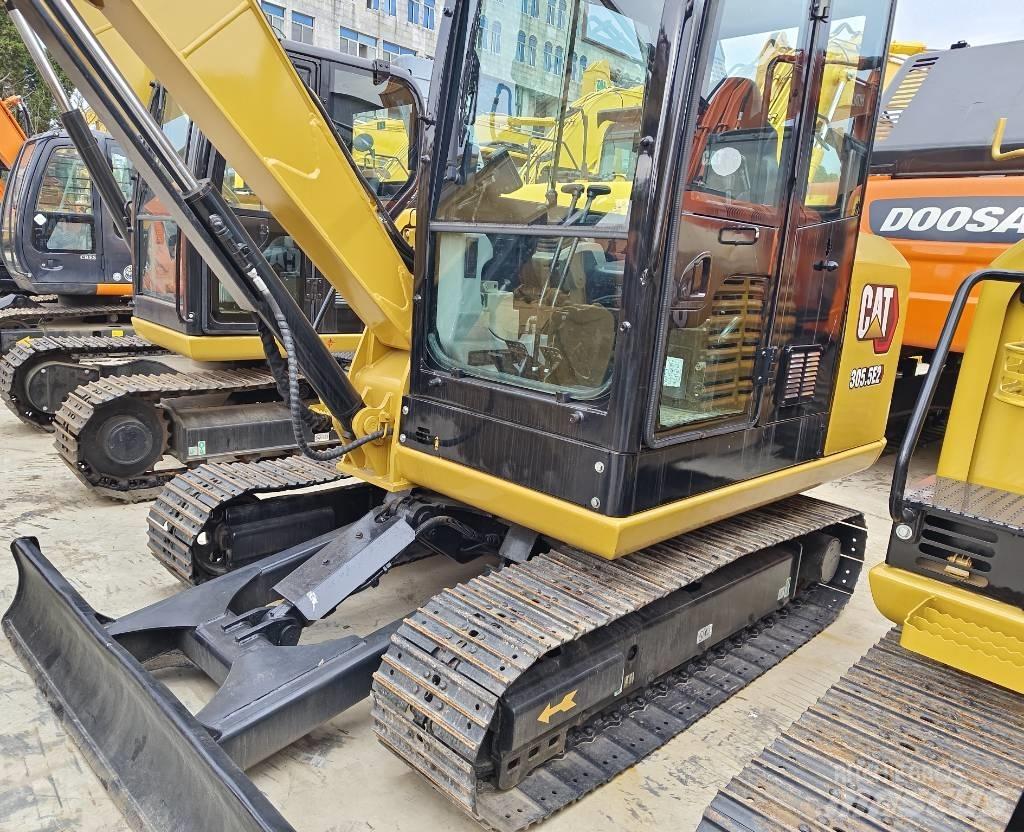 CAT 305.5 E2 소형 굴삭기 7톤 미만