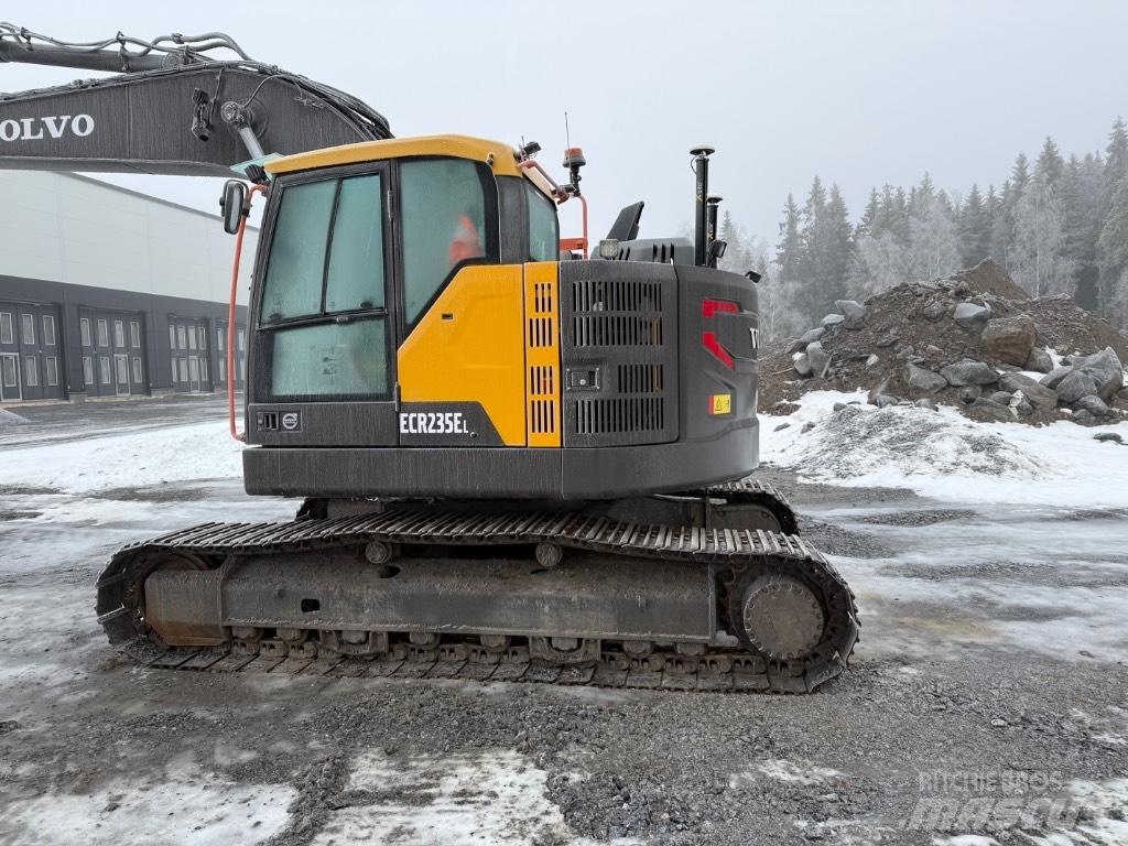 Volvo EC 235 EL 대형 굴삭기 29톤 이상