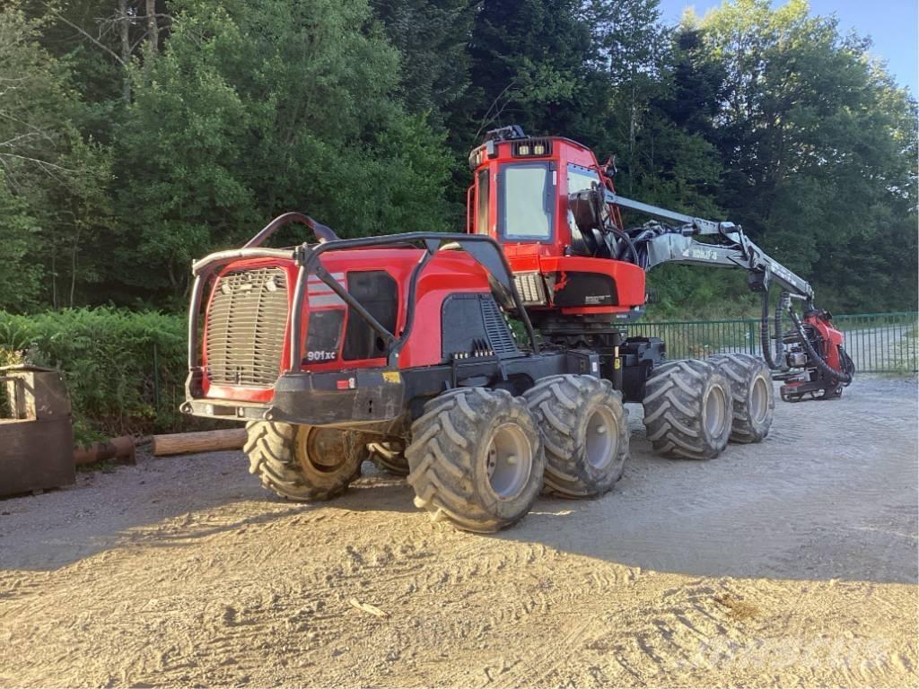 Komatsu 901 XC 원목 하베스터