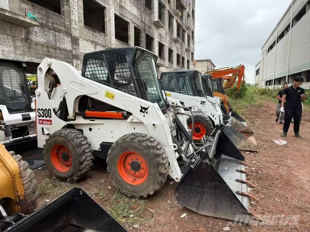 Bobcat S 300  스키드로더