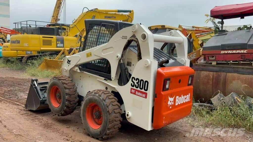 Bobcat S 300  스키드로더