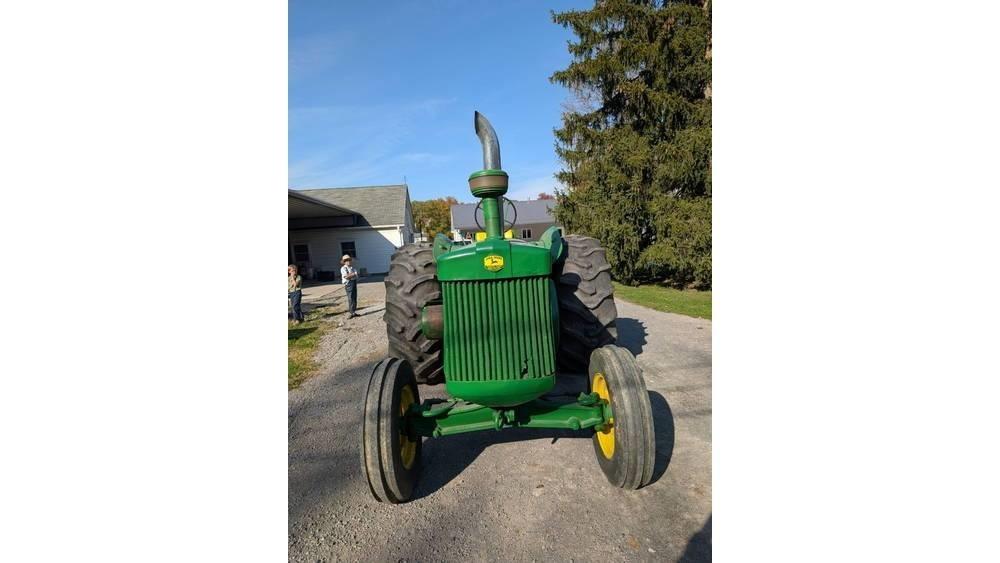 John Deere R 트랙터