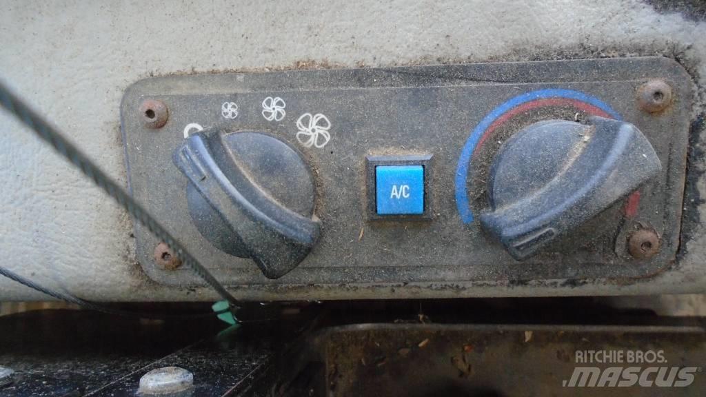 CAT 553 C 팰러번처