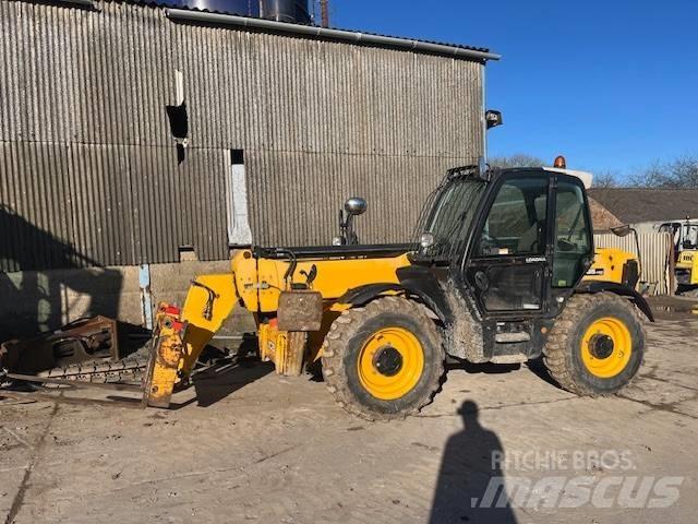 JCB 535-140 텔러 핸들러
