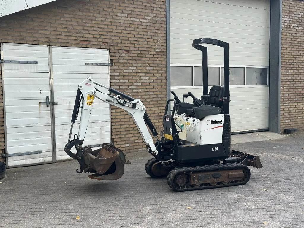 Bobcat E10 소형 굴삭기 7톤 미만