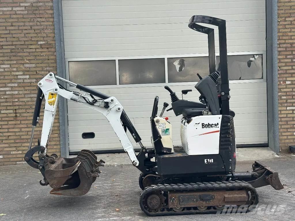 Bobcat E10 소형 굴삭기 7톤 미만