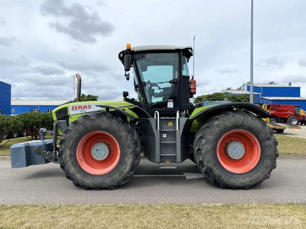 CLAAS Xerion 3800 트랙터
