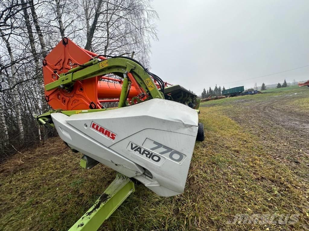 CLAAS Lexion 670 콤바인 수확기