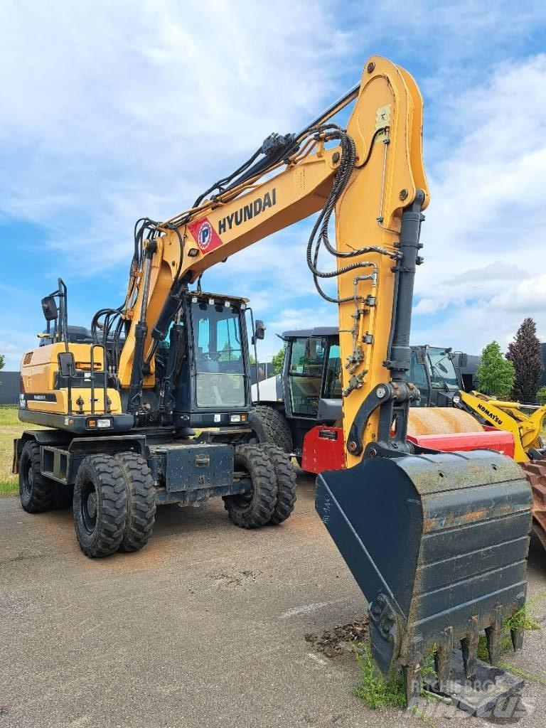 Hyundai HW140  휠 굴삭기