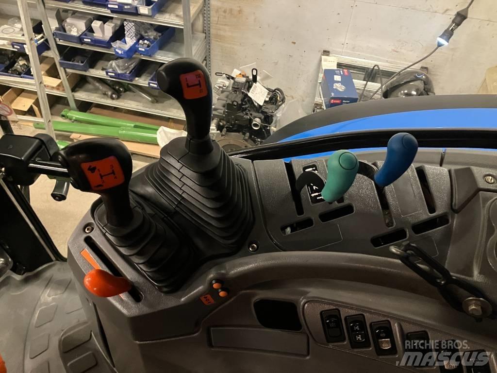 New Holland TS 125 A 트랙터