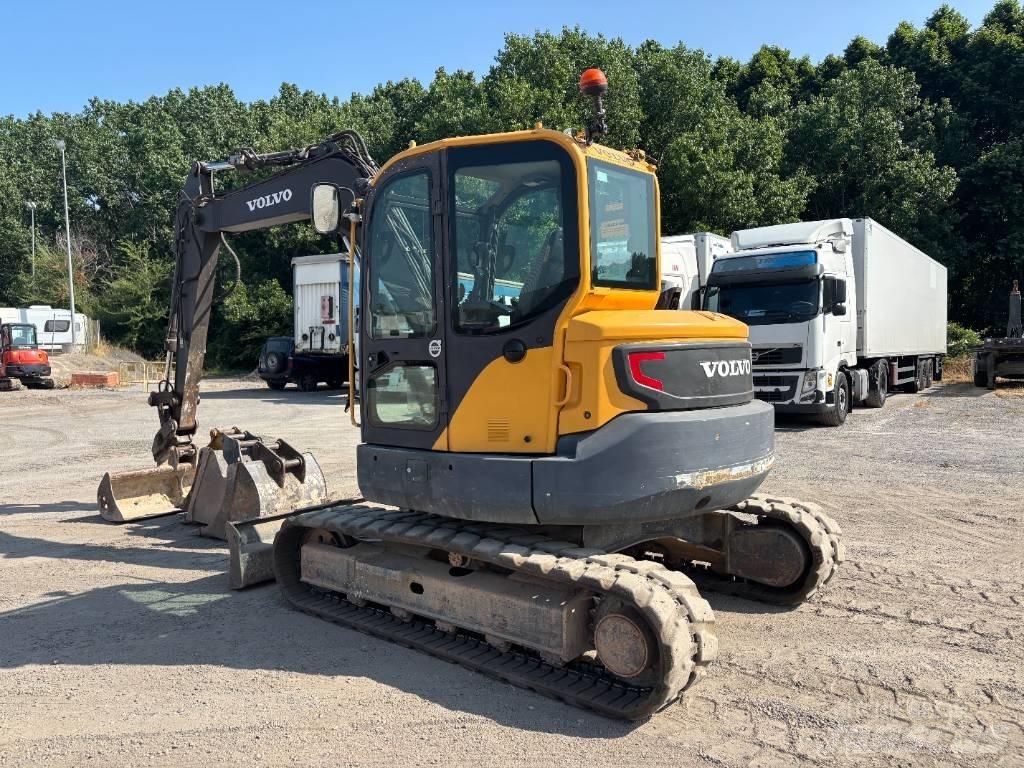 Volvo ECR 88 D 중형굴삭기 7톤-28톤