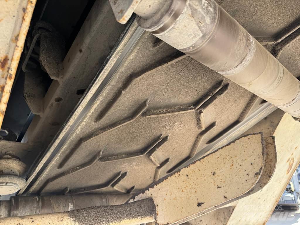 Wirtgen W 100 F 아스팔트 콜드 밀링 기계