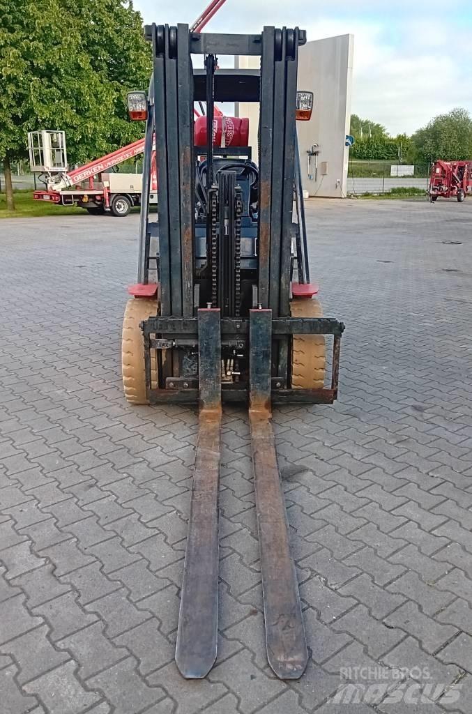 Manitou MI 30 G LPG 지게차