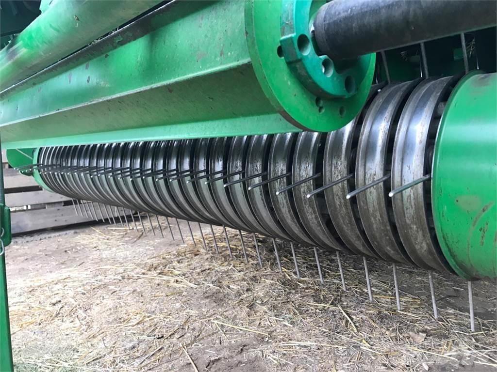 John Deere 990 원형 곤포기