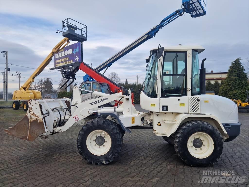 Volvo L 30 B  휠로우더