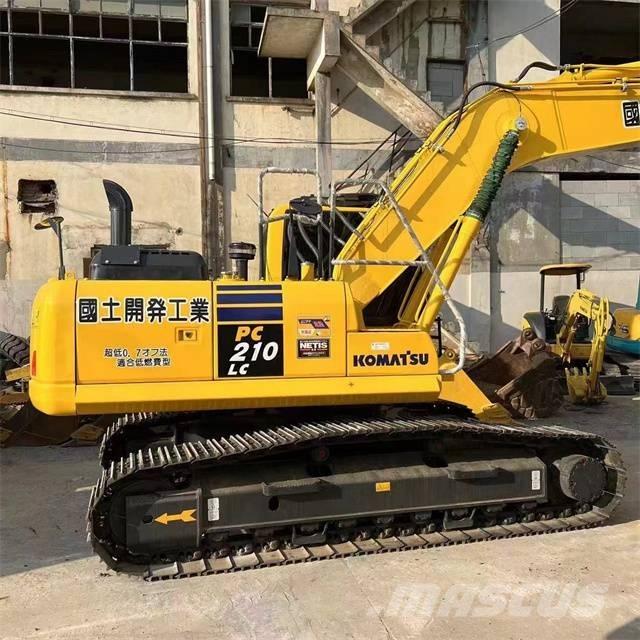 Komatsu PC 210 대형 굴삭기 29톤 이상