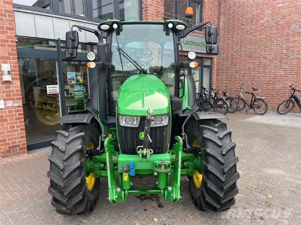 John Deere 5100R 트랙터