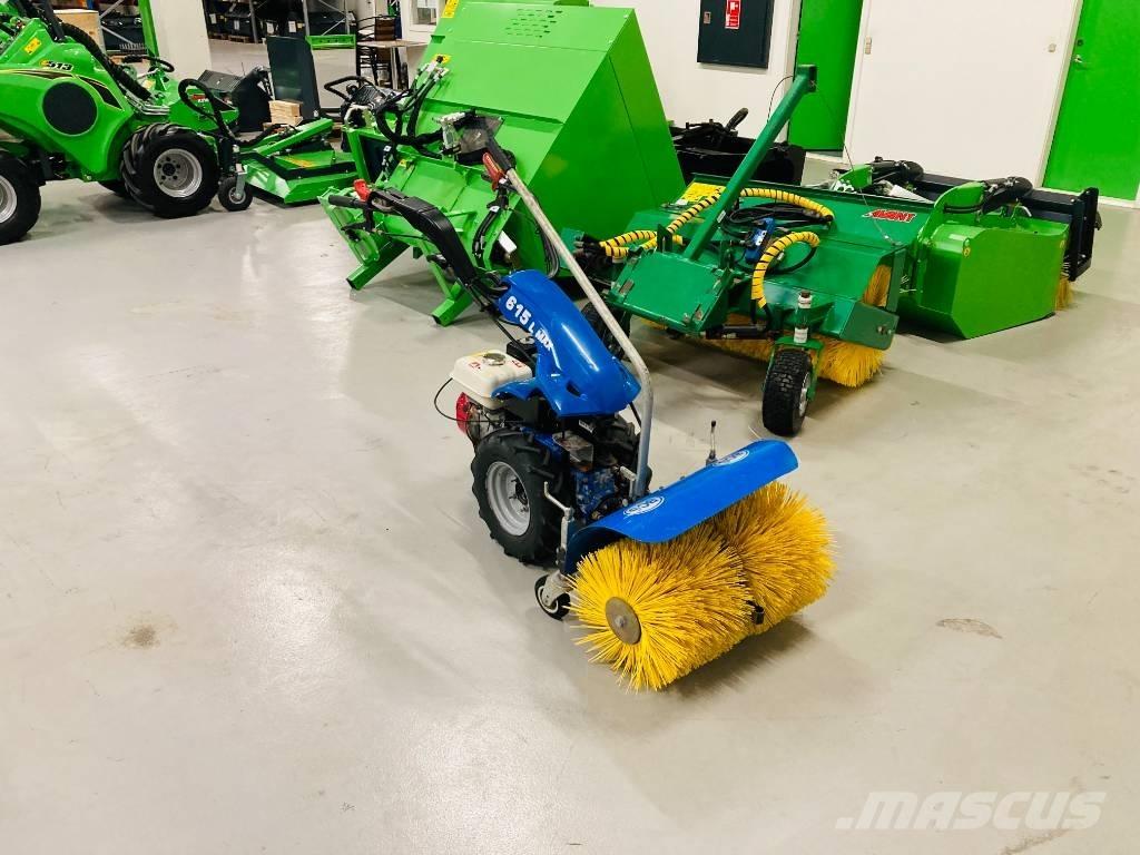 BCS Fejemaskine 615 도로 청소차