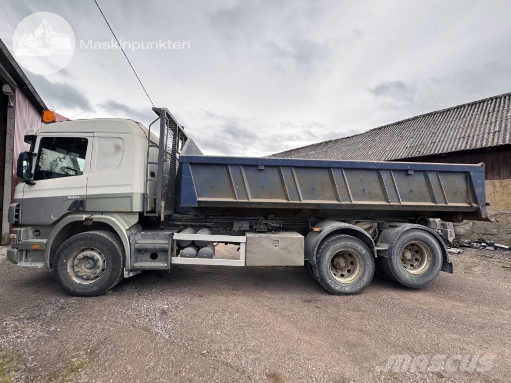 Scania P 124-360 훅 리프트 트럭