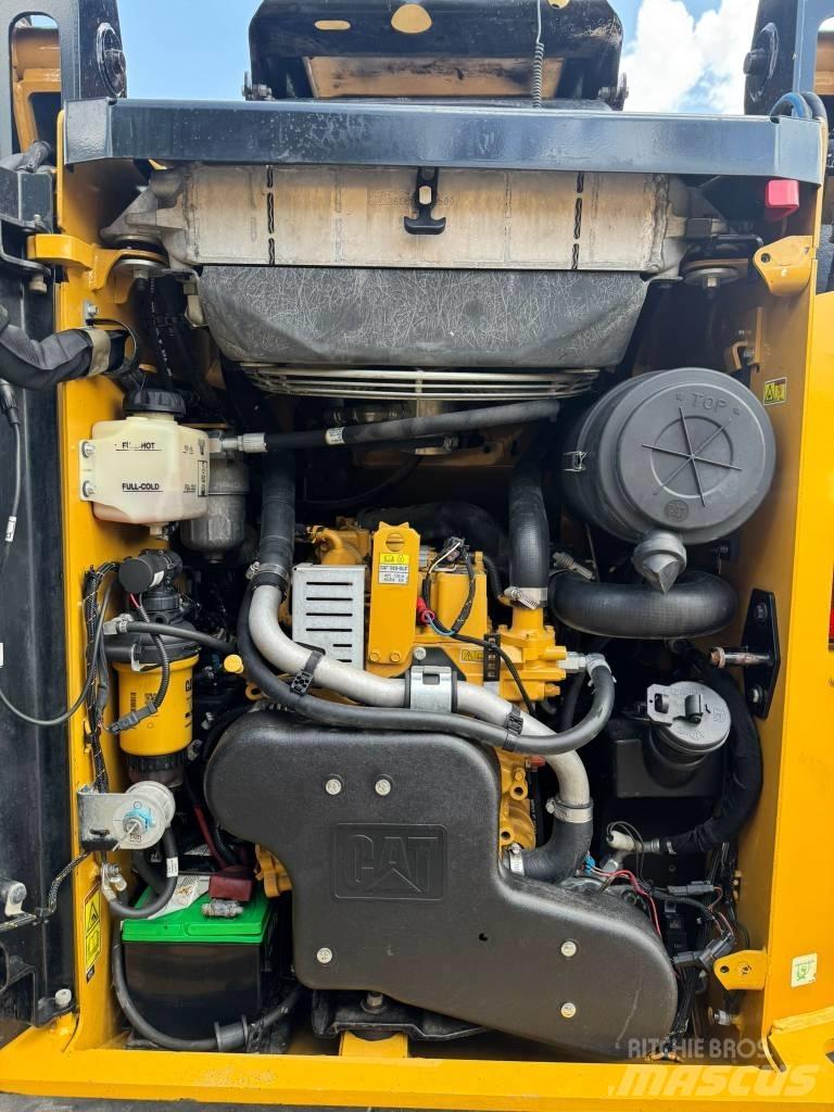 CAT 259D3  스키드로더