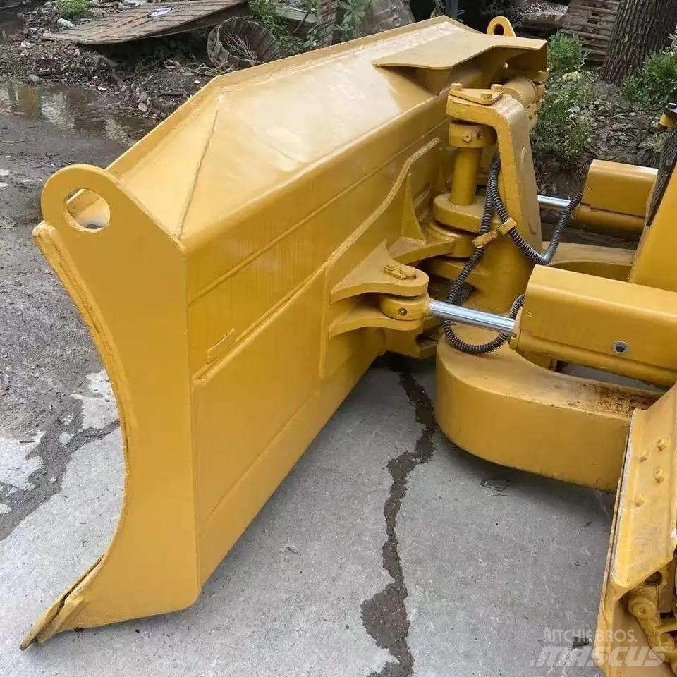 CAT D5M 크롤러 도저