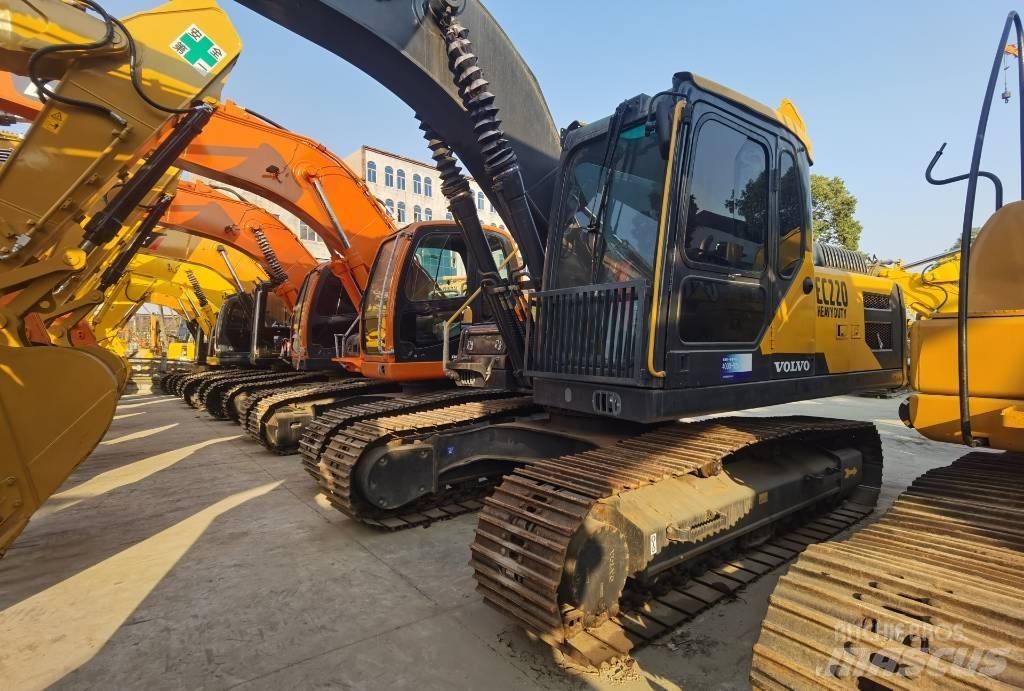 Volvo EC 220 대형 굴삭기 29톤 이상