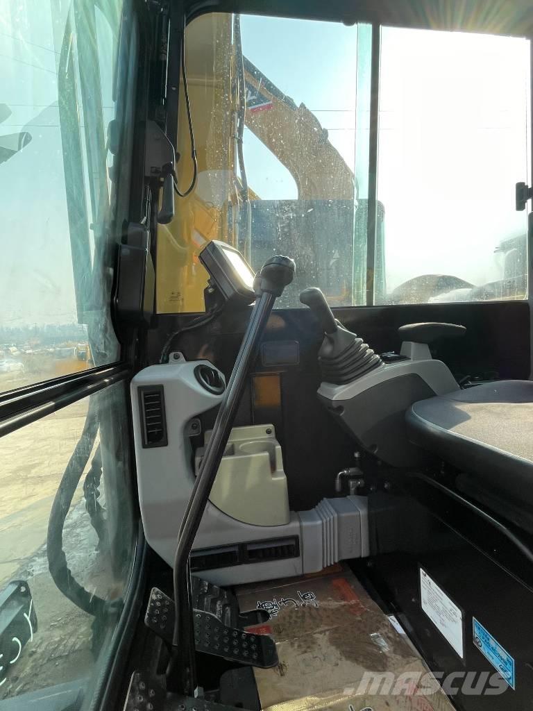 CAT 305.5E2 대형 굴삭기 29톤 이상