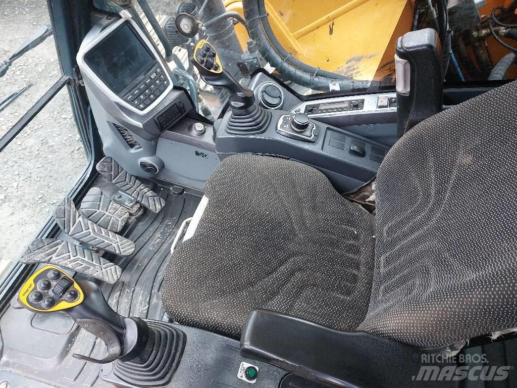 Hyundai HX 220 L 대형 굴삭기 29톤 이상