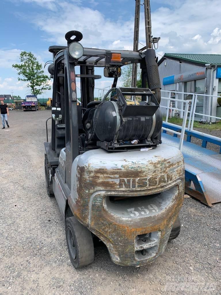 Nissan UG1D2A32LQ LPG 지게차