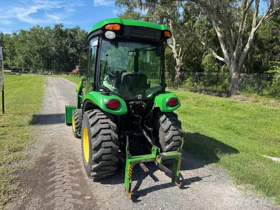 John Deere 3520 트랙터
