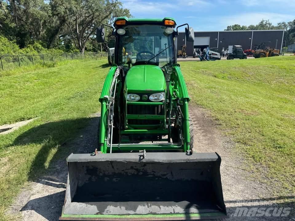 John Deere 3520 트랙터