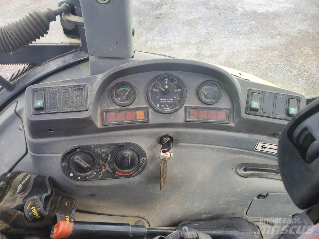 New Holland LB 75  휠 굴삭기
