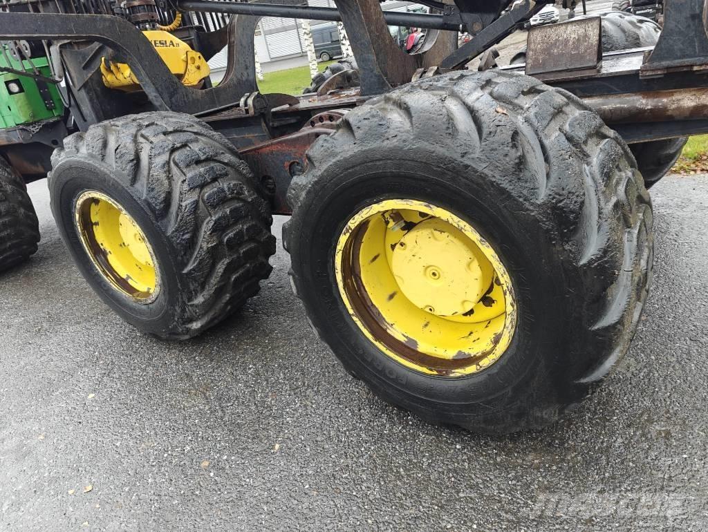 John Deere 1210 E 원목 포워더