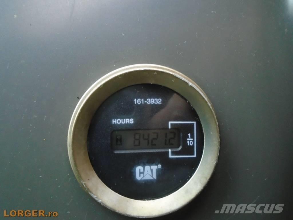 CAT 323 D 대형 굴삭기 29톤 이상