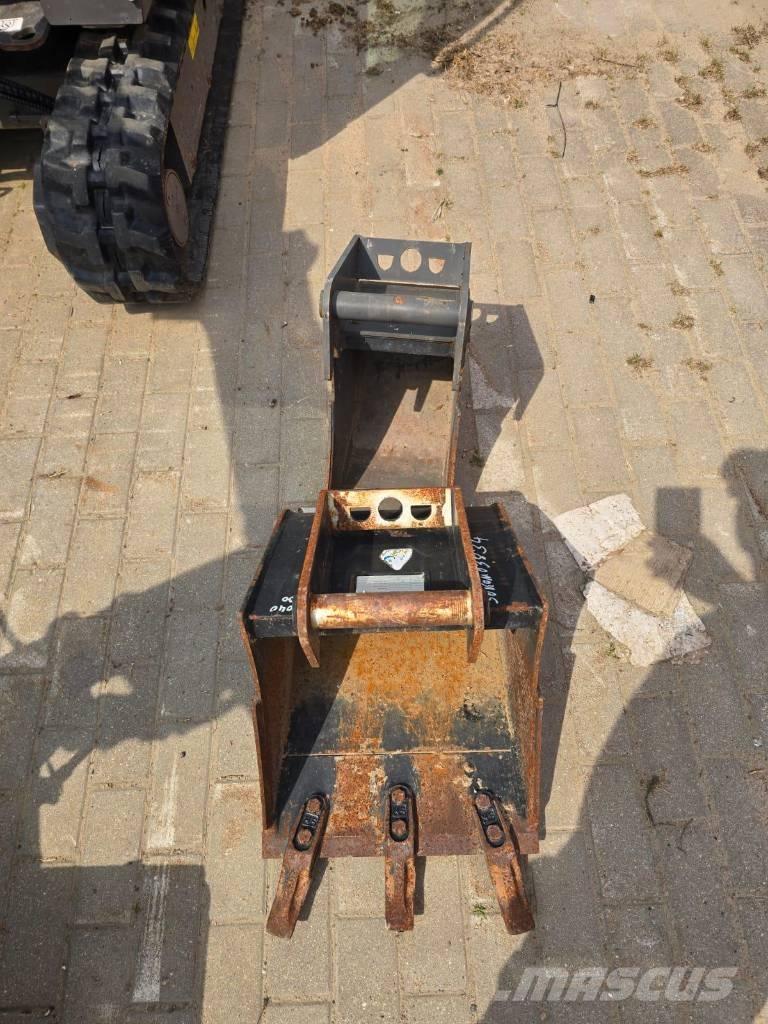 Volvo EC 18 E 소형 굴삭기 7톤 미만