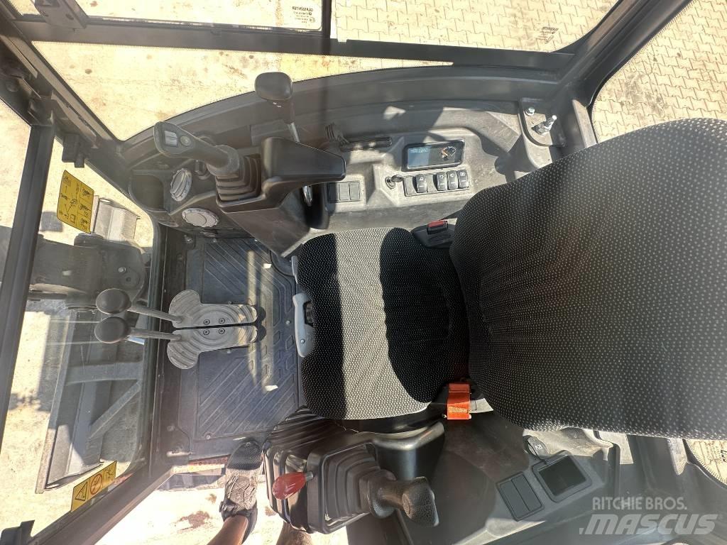 Volvo ECR 25 D 소형 굴삭기 7톤 미만