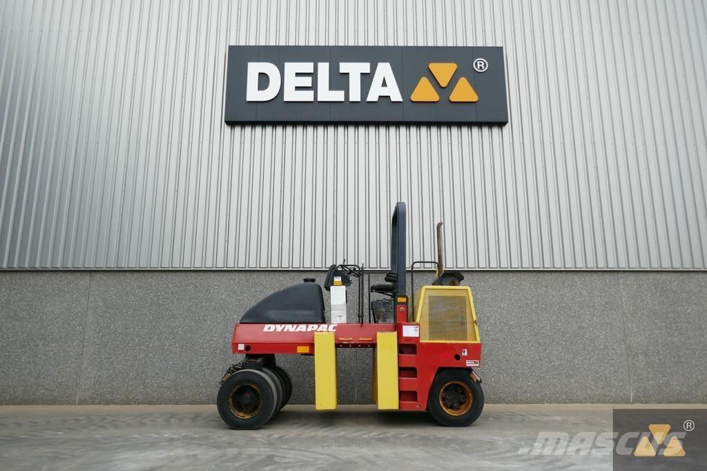 Dynapac CP142 공기 타이어 롤러