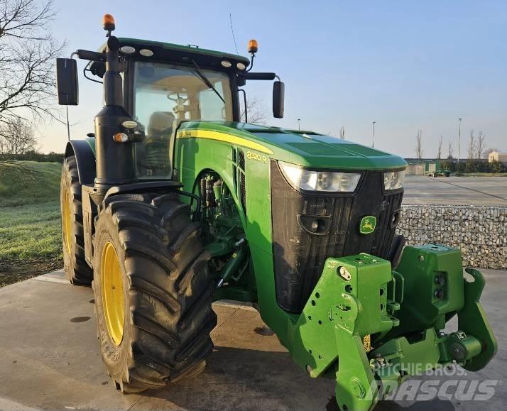 John Deere 8320 R 트랙터