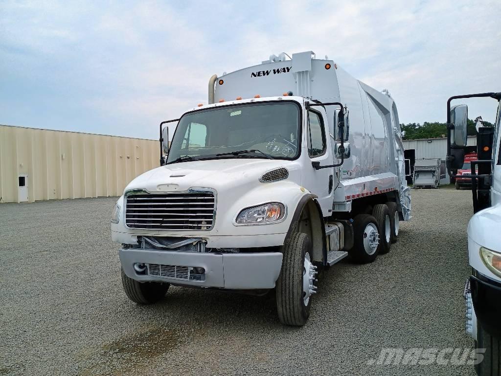 Freightliner M2 폐기물 수거 트럭